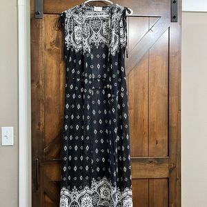 Sleeveless sheer vest